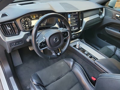 2019 Volvo XC60 T8 R-Design