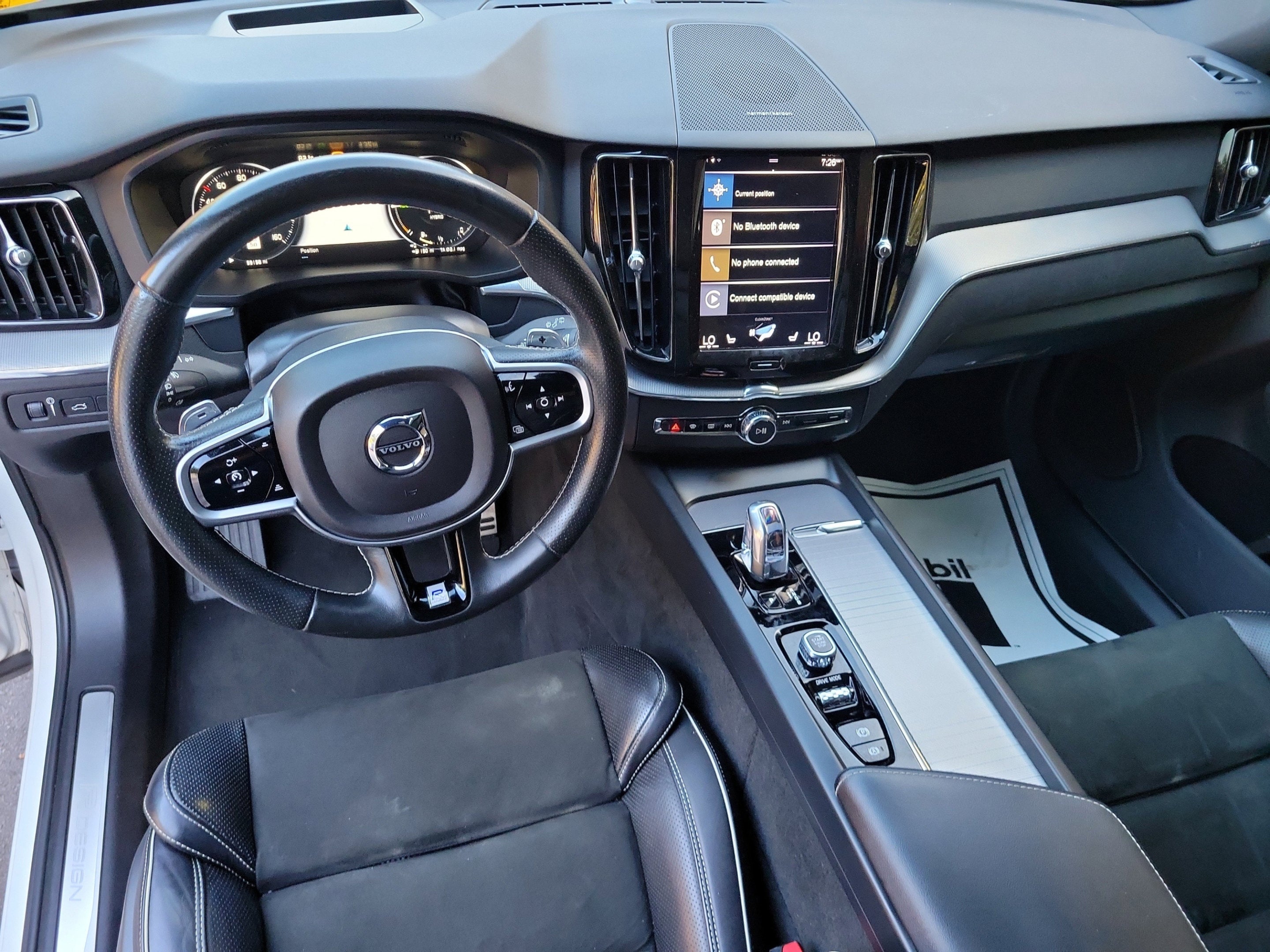 2019 Volvo XC60 T8 R-Design