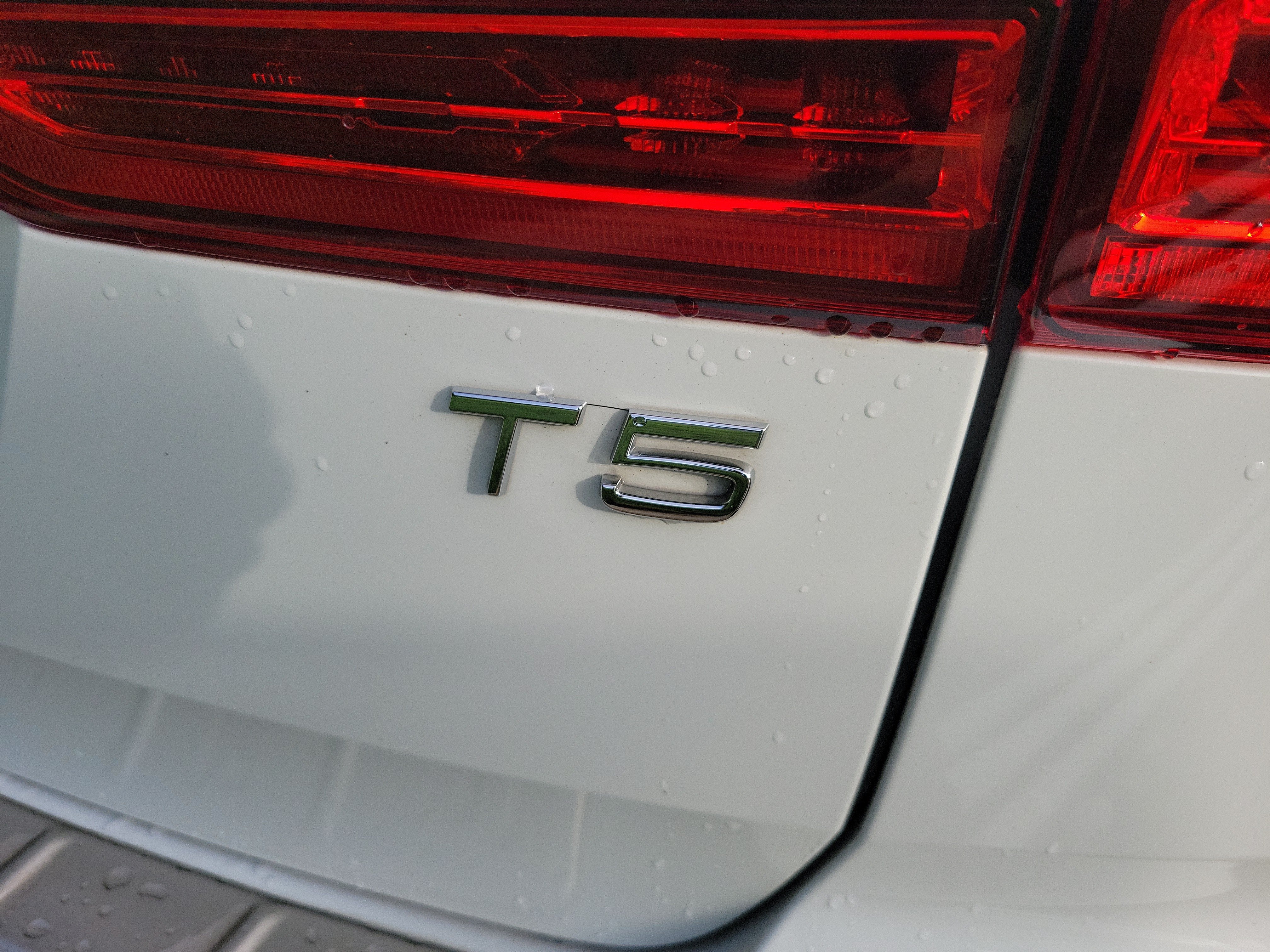 2021 Volvo XC60 T5 Momentum